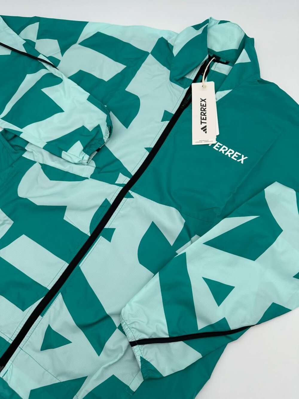 adidas Women's Terrex Lightweight Trail Running Wind Jacket Size Small Aqua/Teal